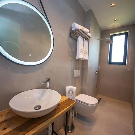 Hotel Emara Boutique 4*