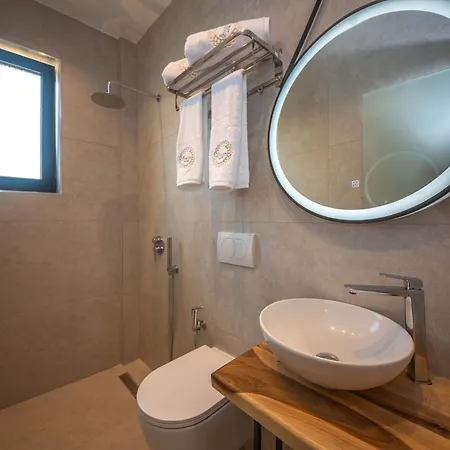 Hotel Emara Boutique 4*