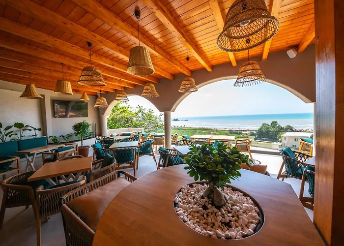 Emara Boutique Hotel 4*