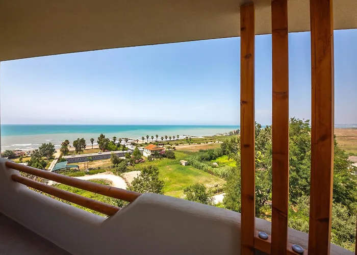 Emara Boutique Hotel 4*